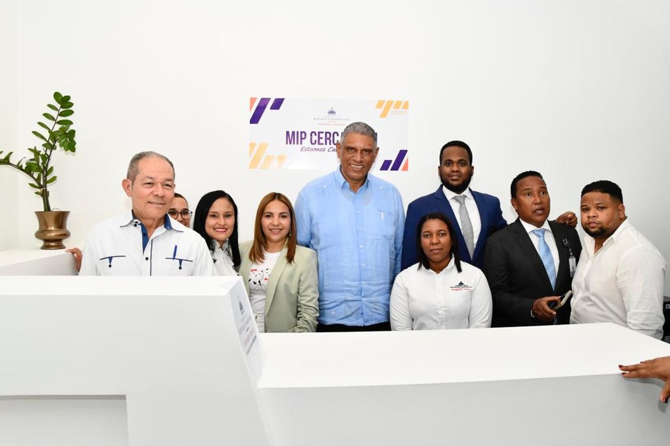REPÚBLICA DOMINICANA: Interior y Policía inaugura oficina regional en La Romana; anuncia apertura en Azua y el exterior