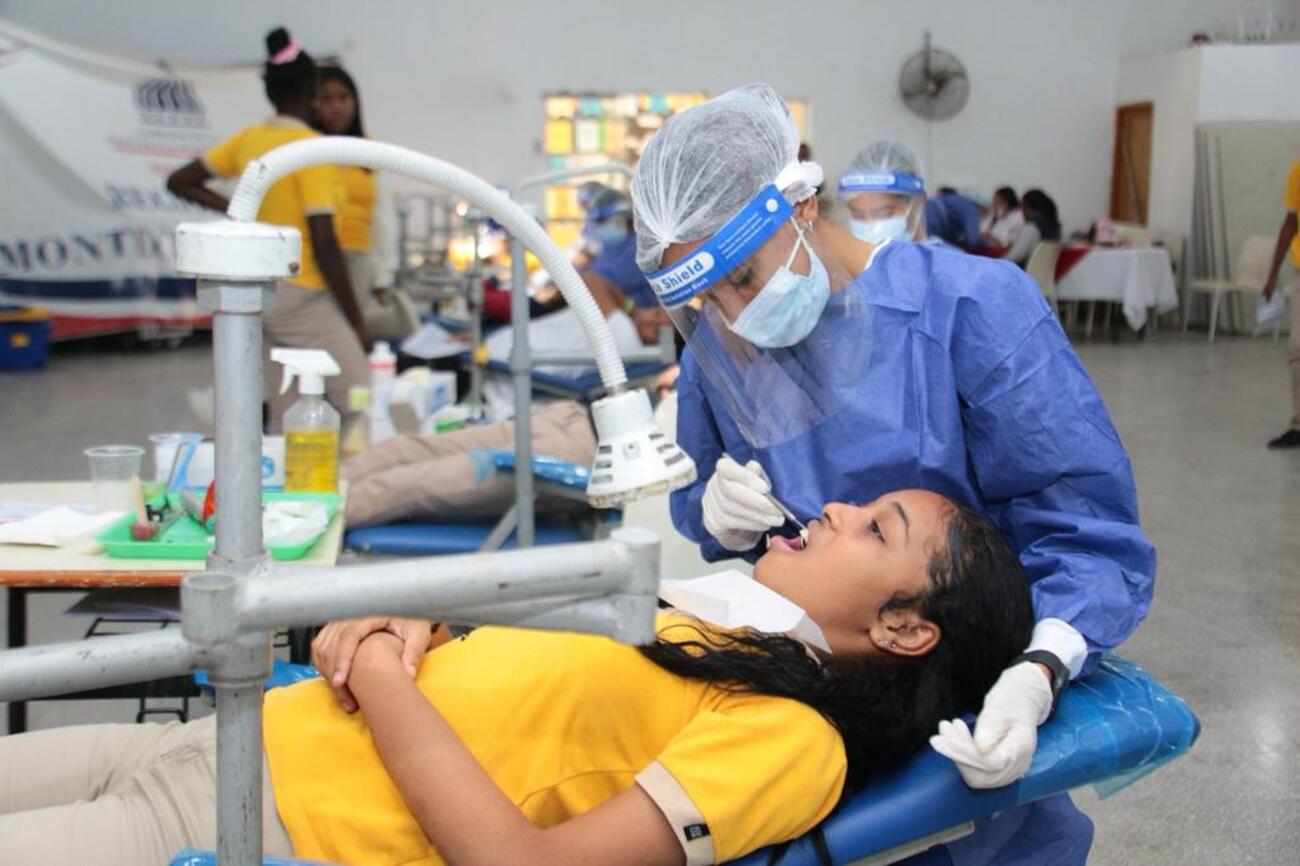 REPÚBLICA DOMINICANA: Más de 1.8 millones de estudiantes recibieron atenciones de salud escolar del Inabie durante 2023