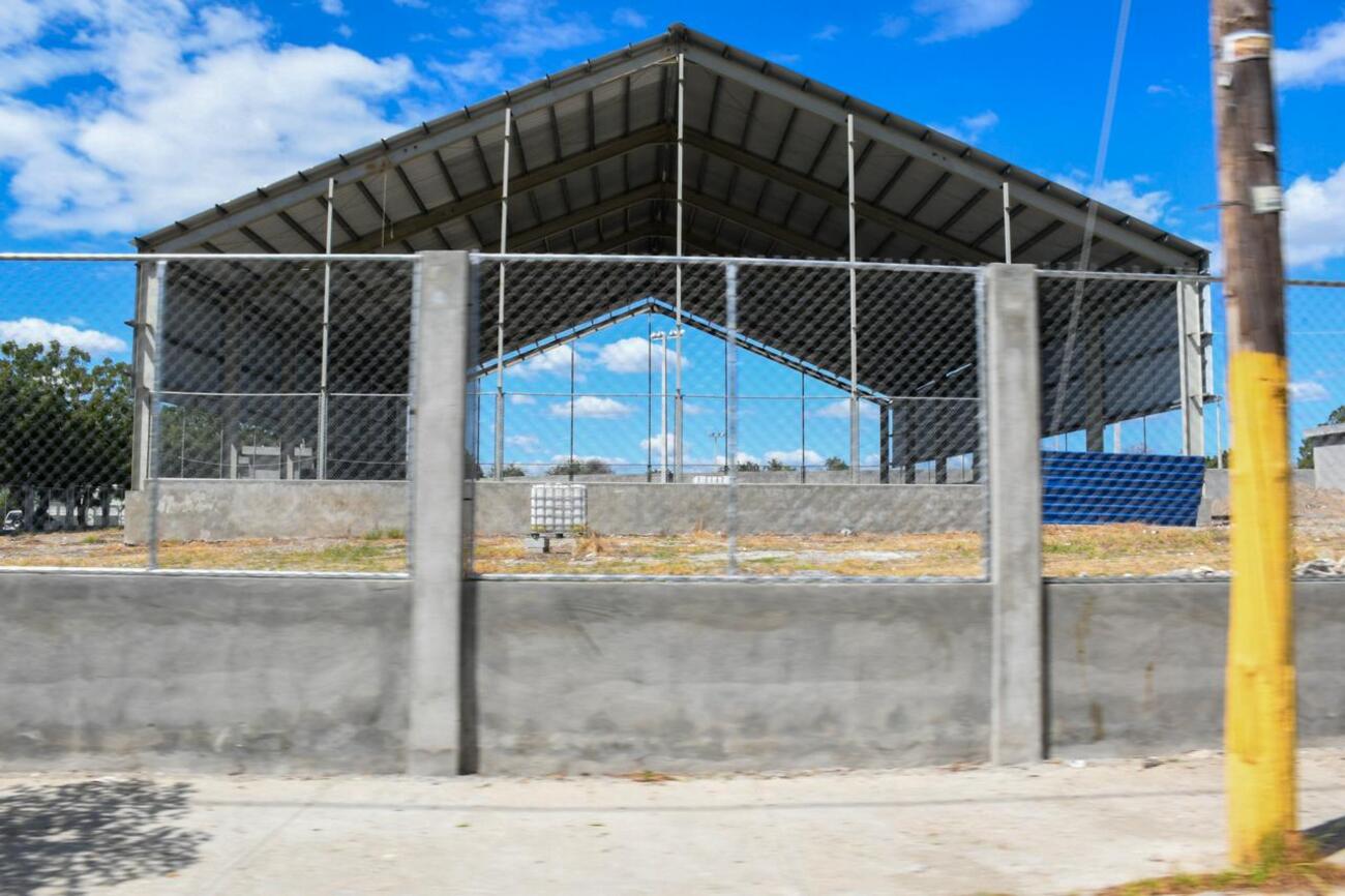 REPÚBLICA DOMINICANA: En dos meses concluirá construcción polideportivo de Sabana Yegua, en Azua