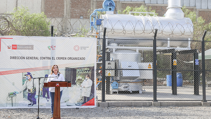 Presidenta Boluarte participó en el proceso de incineración de más de 20 toneladas de droga