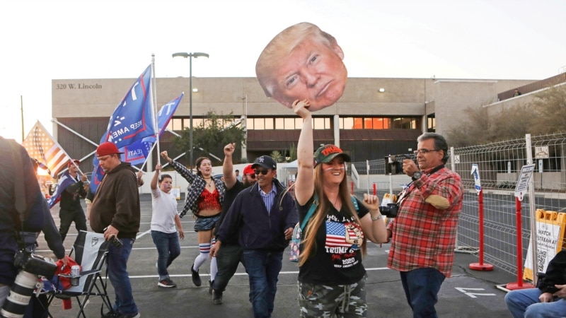 Encausan en Arizona a 11 republicanos que declararon falsamente que Trump ganó en 2020