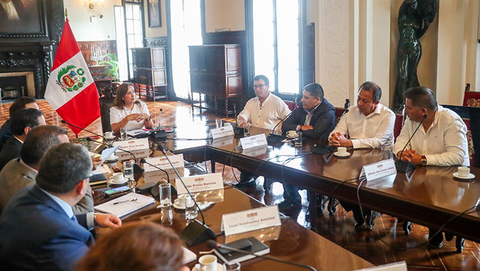 Presidenta Boluarte sostuvo reunión con alcaldes de Arequipa a fin de tomar acciones para fortalecer seguridad ciudadana
