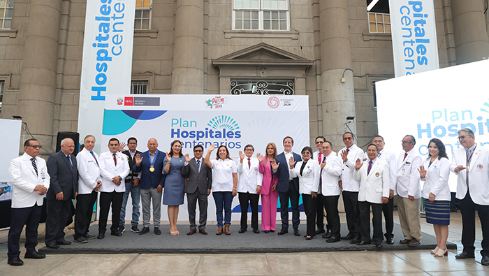 Presidenta Boluarte lanzó Plan Hospitales Bicentenarios, lo que marca una revolución en la salud del país