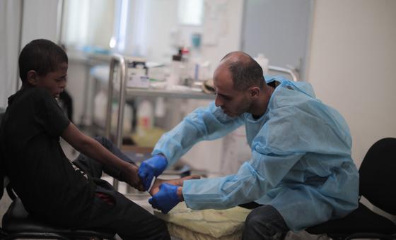 Hospitales en Gaza, OMS y gripe aviar, Uganda... Las noticias del miércoles