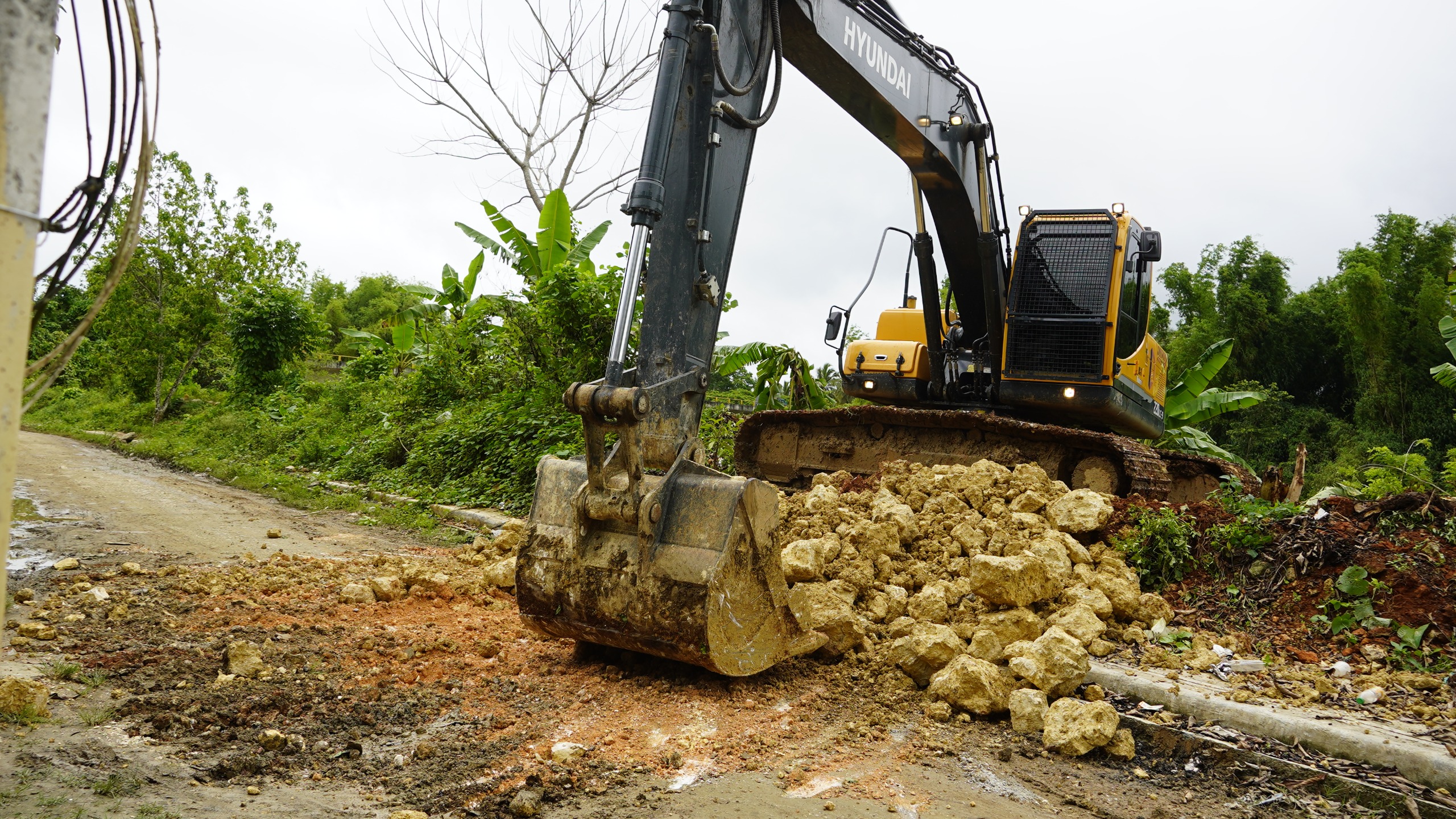 REPÚBLICA DOMINICANA: Indrhi recorre Bajo Yuna; equipos pesados accionan en protección de producción agrícola