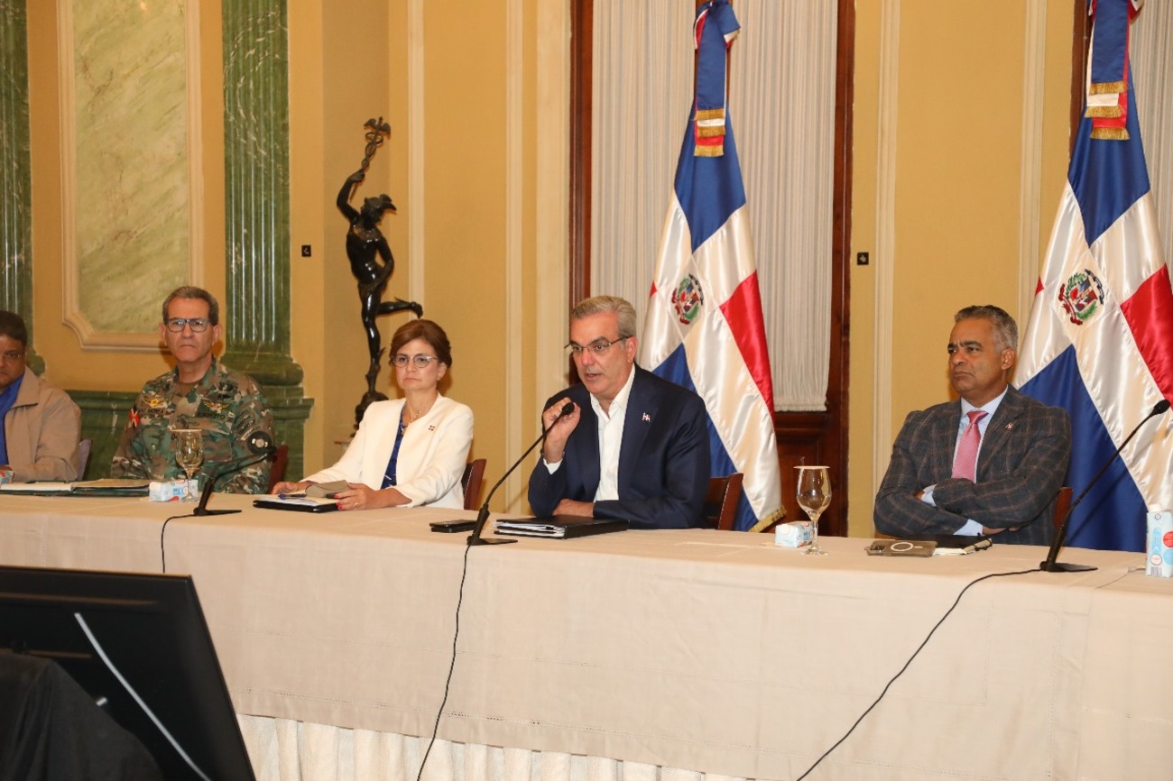 REPÚBLICA DOMINICANA: Presidente Abinader convoca reunión de emergencia para conocer detalles sobre situación pluvial del país por vaguadas
